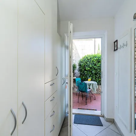 Alegria Apartment